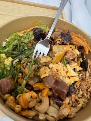 Foto subida por un cliente en una reseña de Google de Umami Healthy Food