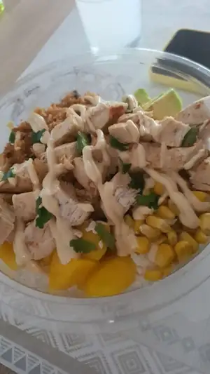 Foto subida por un cliente en una reseña de Google de Umami Healthy Food